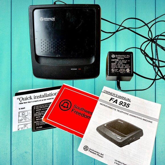 Southwestern Bell FA 935 Microcassette Telephone Answering Machine - Picture 9 of 9